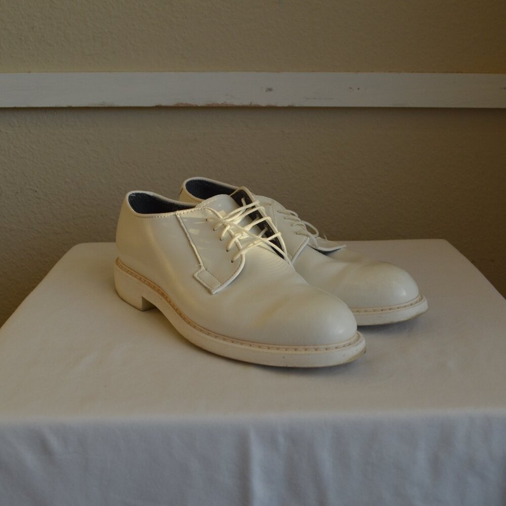 Genuine Issue US Navy White Dress Shoes